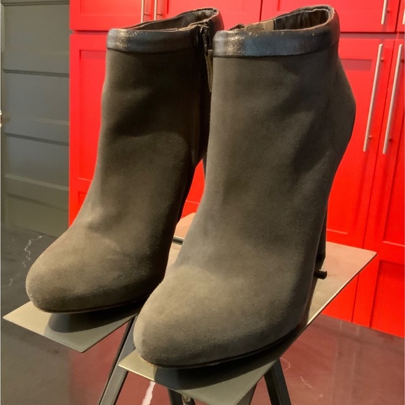 FENDI Suede Metallic Leather Trim Booties  38.5 - Picture 2 of 7